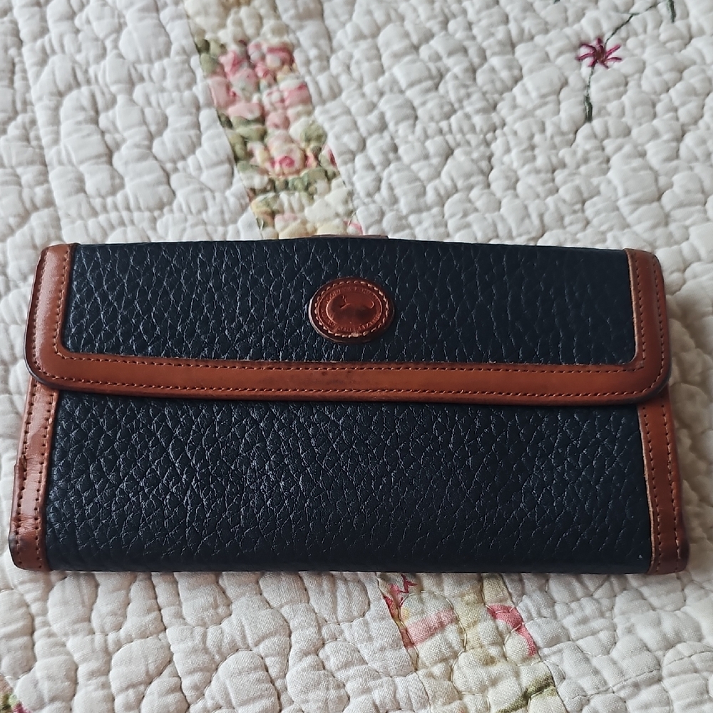 VTG Dooney & Bourke AWL Navy Blue Wallet